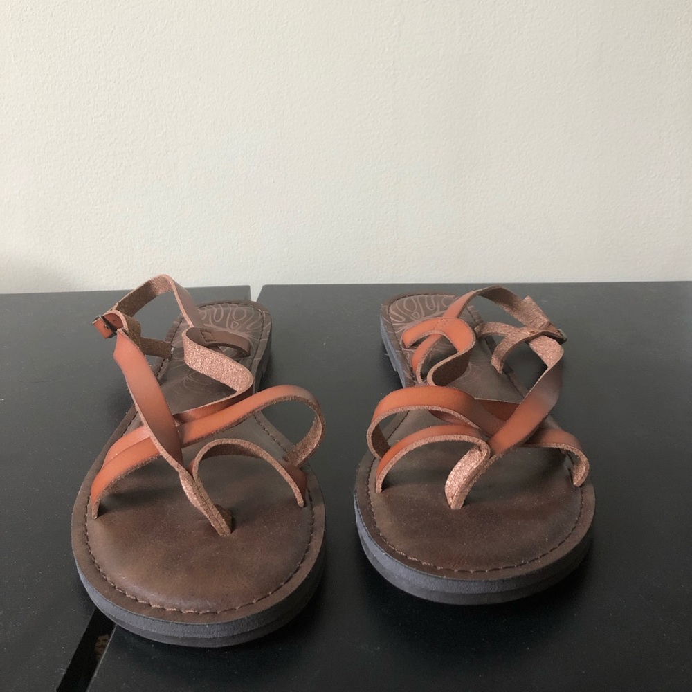 Size 11 Brown Strapped Sandals